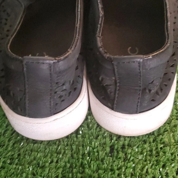 Vionic Splendid Midi Perf 356 Slip On Sneaker Black Suede Perforated - Picture 9 of 10